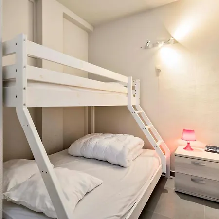 Holiday home Nenuphars Glvls *